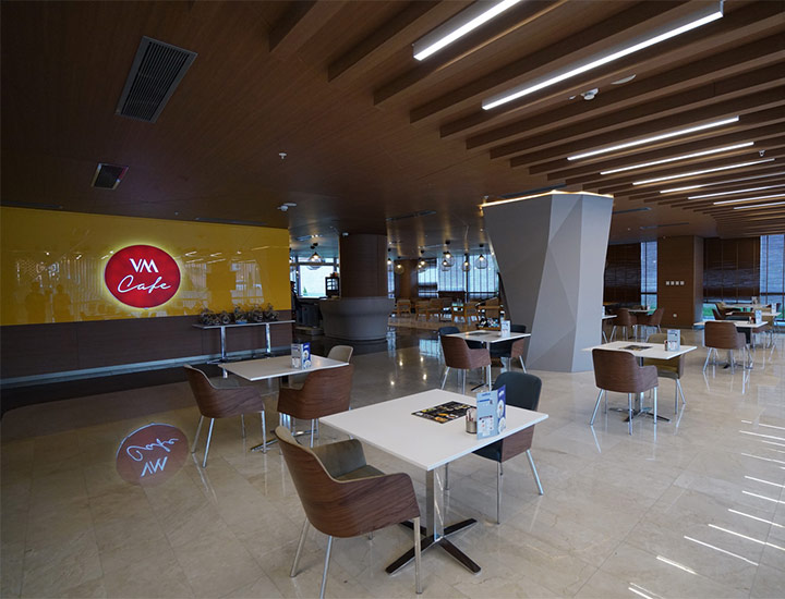 مدخل الطوارئ لتقديم الوجبات والمشروبات في مشفى فلوريا