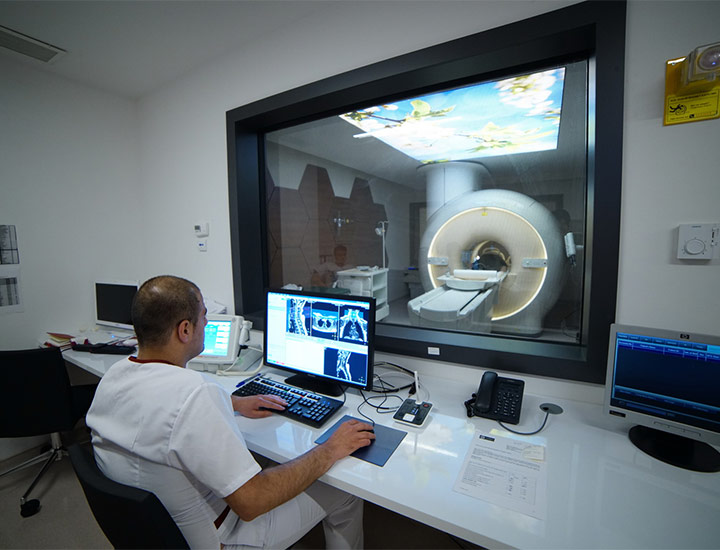 خدمات الطوارئ ميديكل بارك