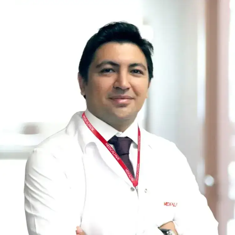 جراح العظام والكسور في مستشفى IconMedical Park أنقرة (باتكنت) الأستاذ الدكتور غوكهون أريجان
