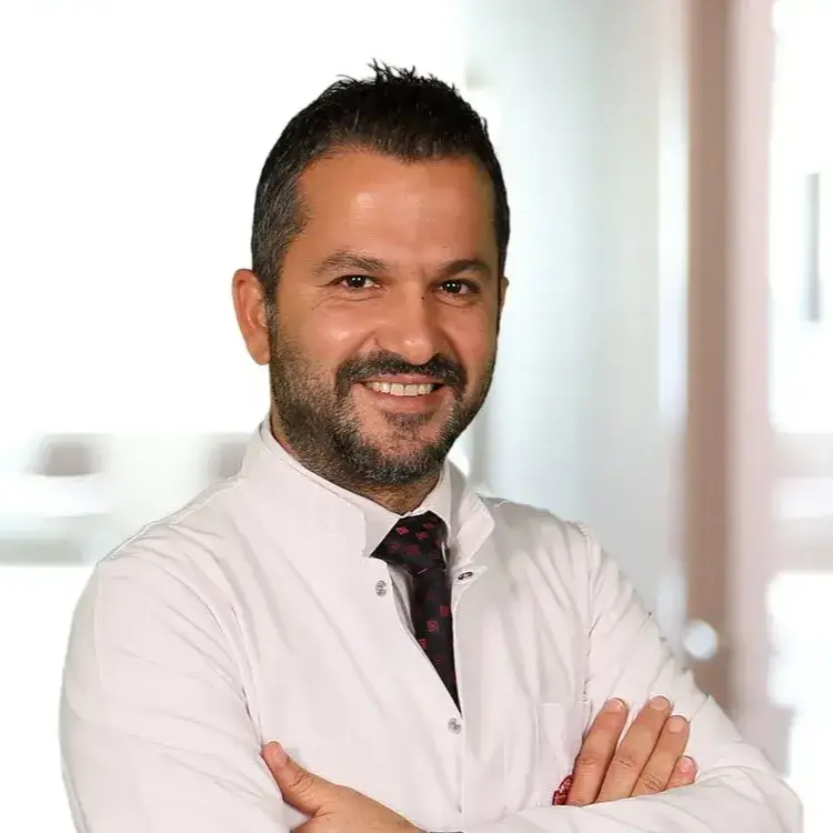 اخصائصي جراحة عامة في اسطنبول مستشفى جامعة إستنية IconMedical Park غازي عثمان باشا الدكتور هاكان سيد