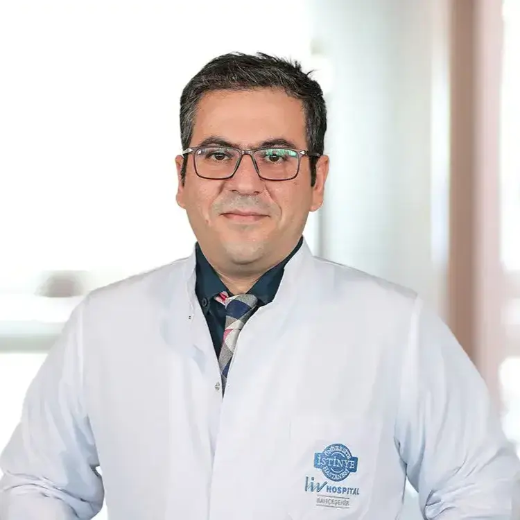 أخصائي الجراحة العامة زراعة الأعضاء (الجراحة العامة) مستشفى جامعة إستينيا - مستشفى ليف بهاجه شهير الدكتور علاء الدين آيدن