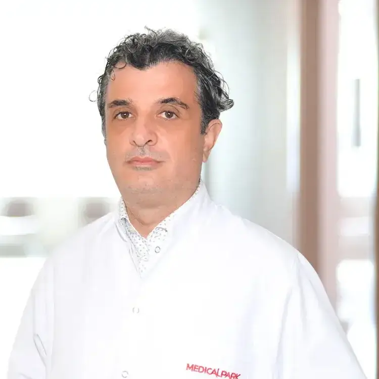 أخصائي أمراض القلب IconMedical Park أوردو IconMedical Park بندك الدكتور محمد إيرغيلن