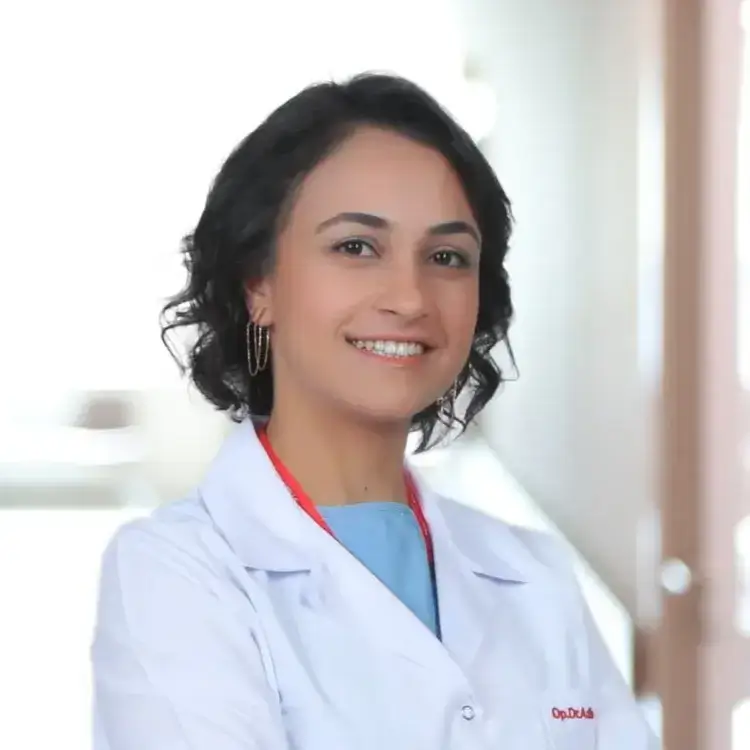 أخصائية جراحة التجميل والترميم والجراحة التجميلية مستشفى ميديكال بارك أنقرة (باتيكنت) الدكتورة أديلة ديكمن