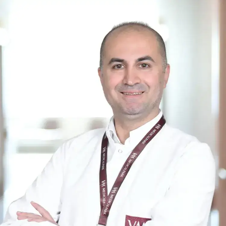 أخصائي أمراض النساء والتوليد في مستشفى Medical Park بورصة الدكتور تشاداش أوزدمير