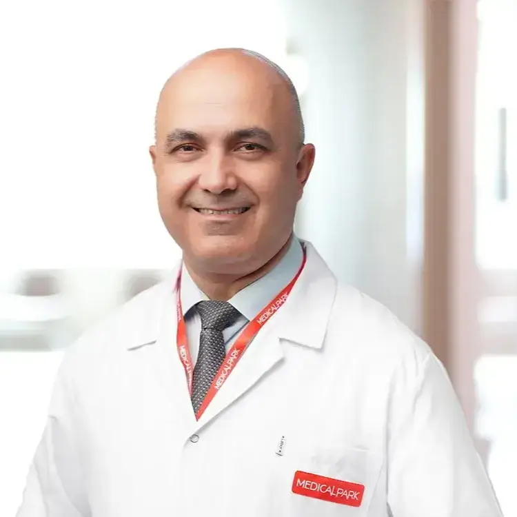 أخصائي التخدير والإنعاش (العناية المركزة) IconMedical Park مستشفى أتاشهير في إسطنبول الدكتور عثمان إيسن