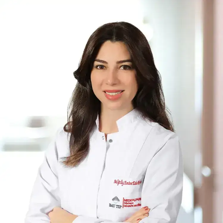 اخصائية أمراض النساء والتوليد في ميديكال بارك غوزتيبه باسطنبول الدكتورة أمينة إيدا أكالين