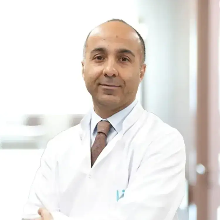 جراحة العظام والكسور مستشفى ليف – جامعة إستينيه، توبكابي الدكتور قدير إلكر يلدز