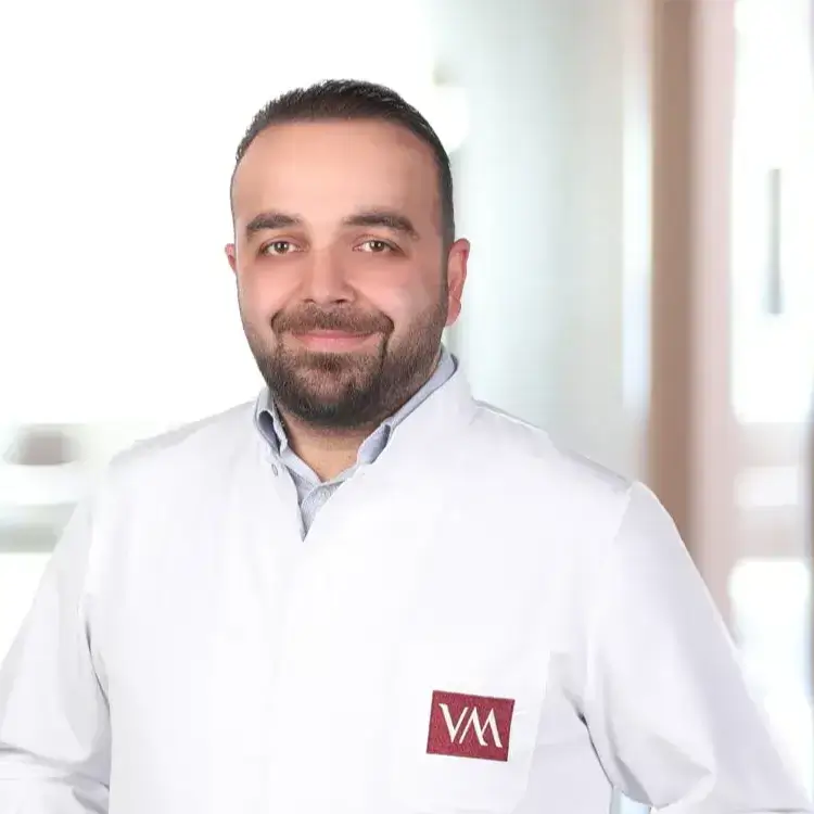 أخصائي أمراض الجهاز الهضمي في اسطنبول بهجلي ايفلر ومالتبه الدكتور محمد أوندر إكمن