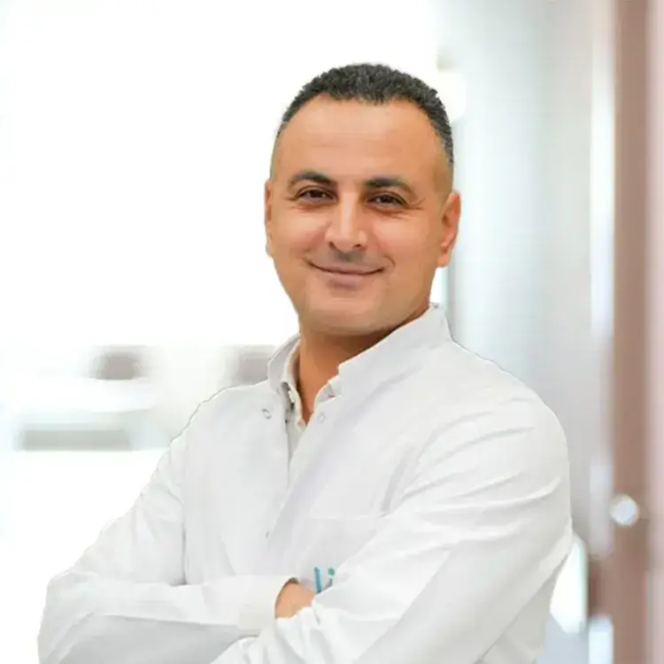 أخصائي طب الأورام (الأورام الطبية) مستشفى ليف توبكابي – جامعة إستينيا في إسطنبول الدكتور محمد مصطفى آتجي