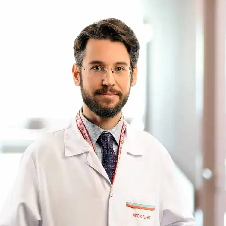 جراحة اليد الجراحة التجميلية والترميمية والتجميل مركز آيكون ميديكال بارك غبزة الدكتور موسى كمال كيليش