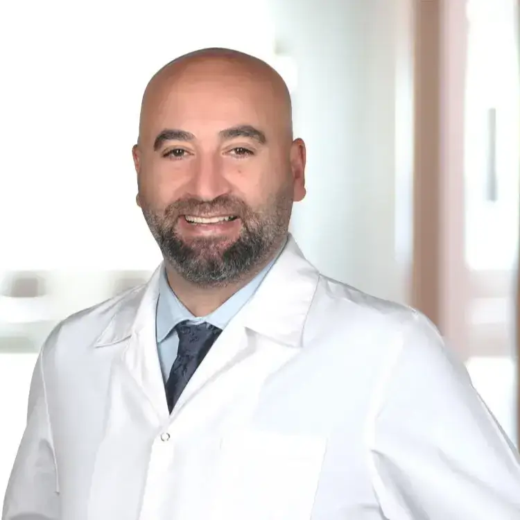 أمراض النساء والتوليد (طب النساء) مستشفى ميديكال بارك أنطاليا الدكتور عمر أونال
