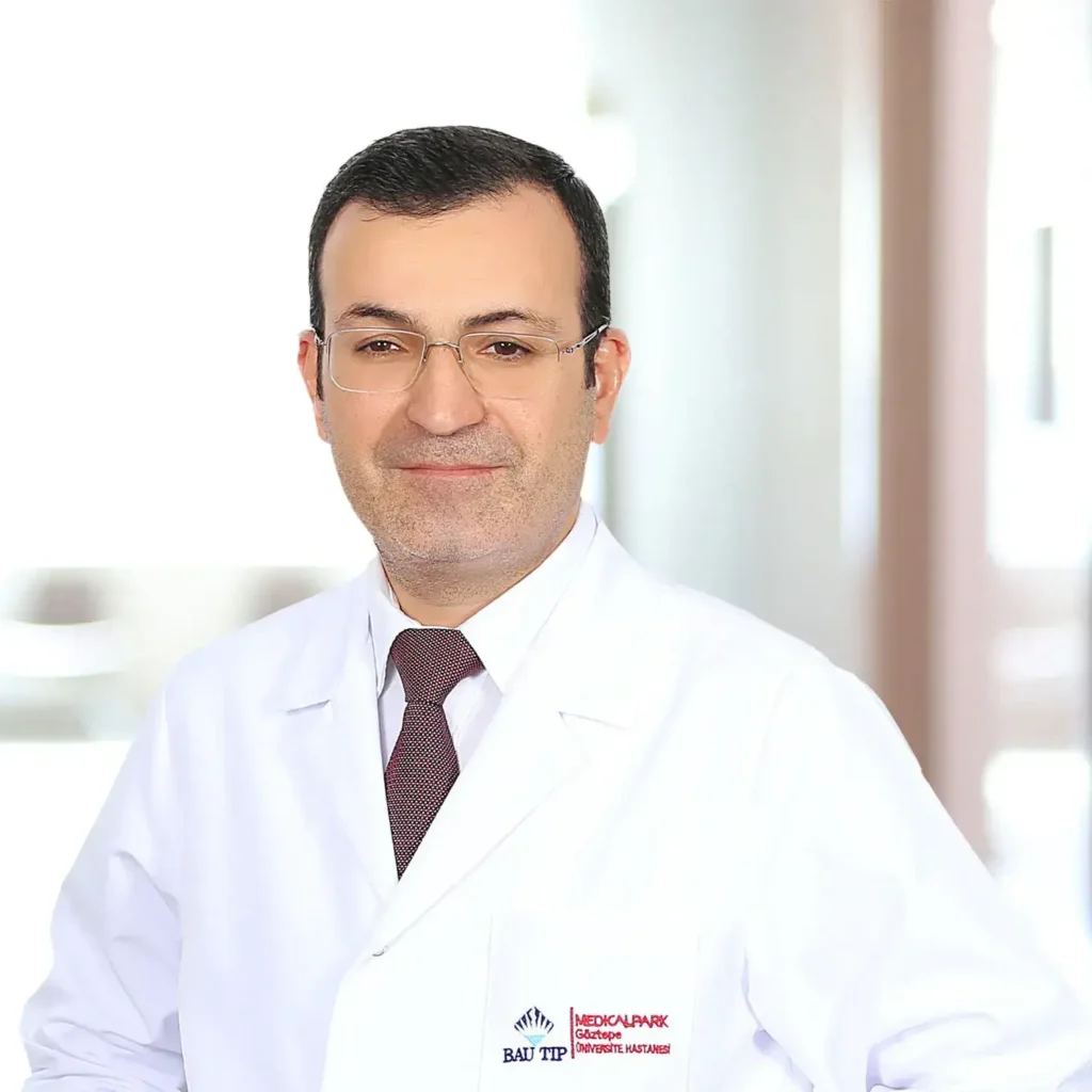 أخصائي الأورام الطبية (الأنكولوجيا الطبية) مستشفى ميديكال بارك غوزتبه في اسطنبول الدكتور رمضان يلدز