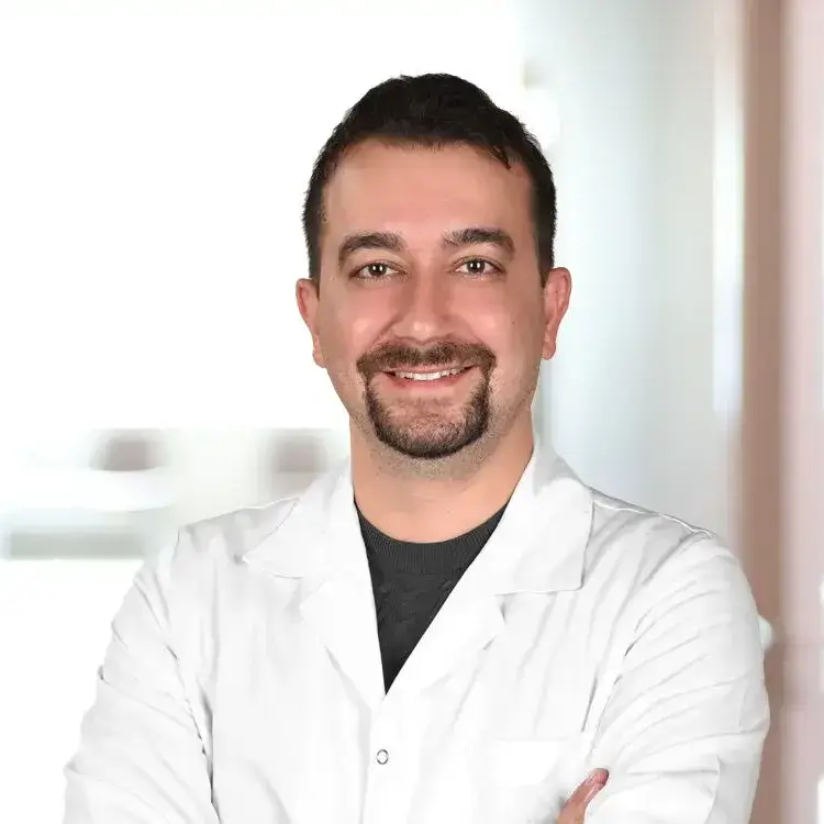 فحوصات التشخيص الشامل (Check-Up) أخصائي أمراض الصدر مستشفى ميديكال بارك أنطاليا الدكتور روشن أوزون