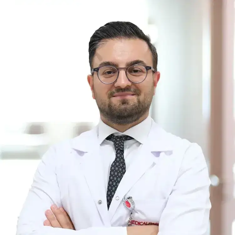 أخصائي أمراض الأنف والأذن والحنجرة في اسطنبول ميديكال بارك