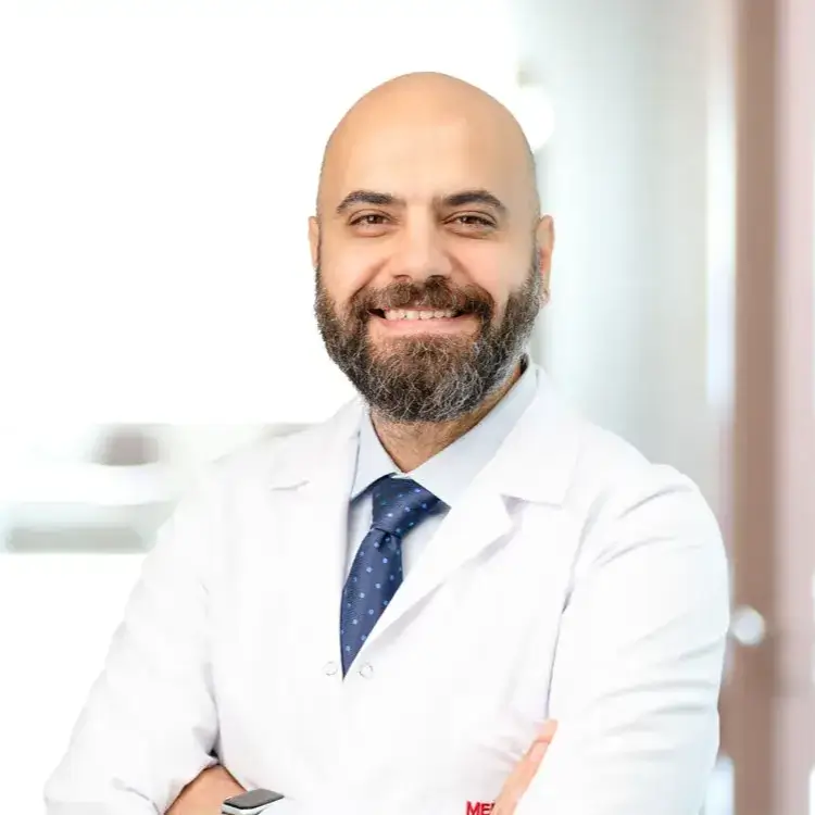 الدكتور بورا تشيتين