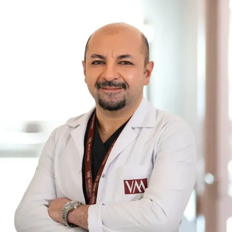 أخصائي جراحة العظام والكسور في ميديكال بارك أنقرة الدكتور محمد باران أوسلو