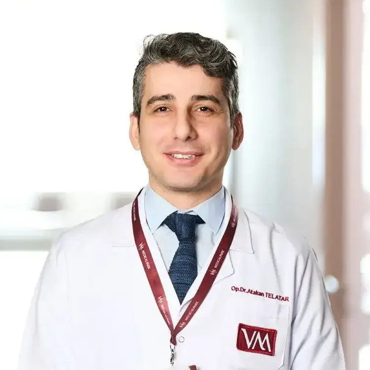 الدكتور أتاكان تلاتار جراح عزام في ميديكال بارك سامسون