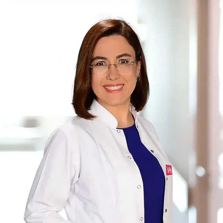 أخصائية أمراض النساء والتوليد