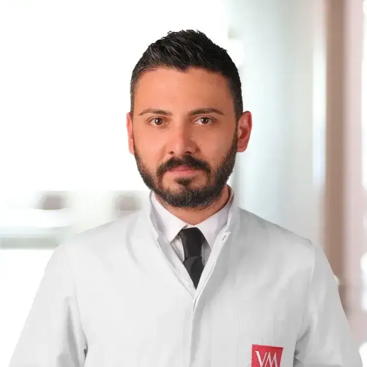 اخصائي الجراحة العامة في ميديكال بارك اسطنبول الدكتور محمد إيلكر أوزل