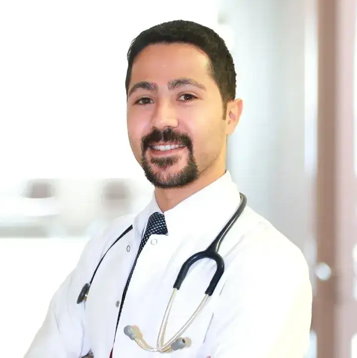 اخصائي الفحص الشامل (Check-Up) الأمراض الباطنية (الداخلية) في فلوريا ميديكال بارك الدكتور ميرت بكتاش