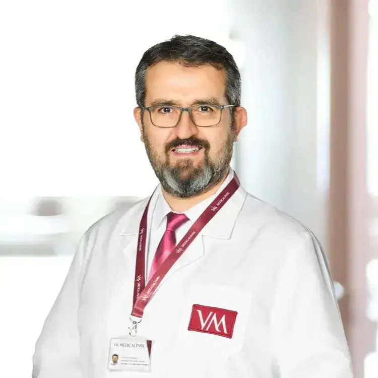 اختصاصي جراحة العظام والكسور في Medical Park سامسون الدكتور مراد بولوكباشي