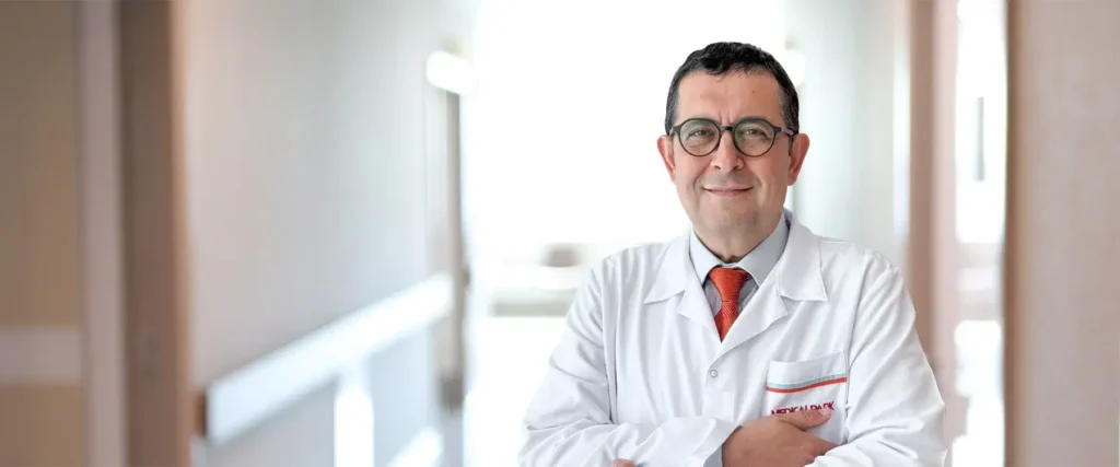 أخصائي الطب الباطني في بهتشلي إيفلر اسطنبول الدكتور شرف أونجو