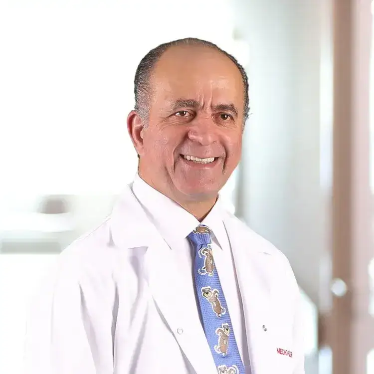 طب صحة وأمراض الأطفال في ميديكال بارك جبزة الدكتور سيدي بطال غولغلي