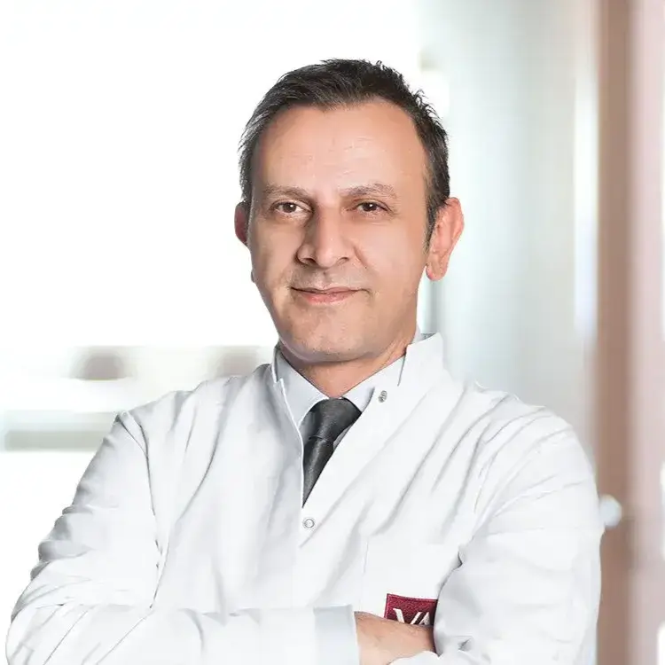اخصائي جراحة القلب والأوعية الدموية في اسطنبول _بنديك الدكتور أوفوك تشيل أوغلو