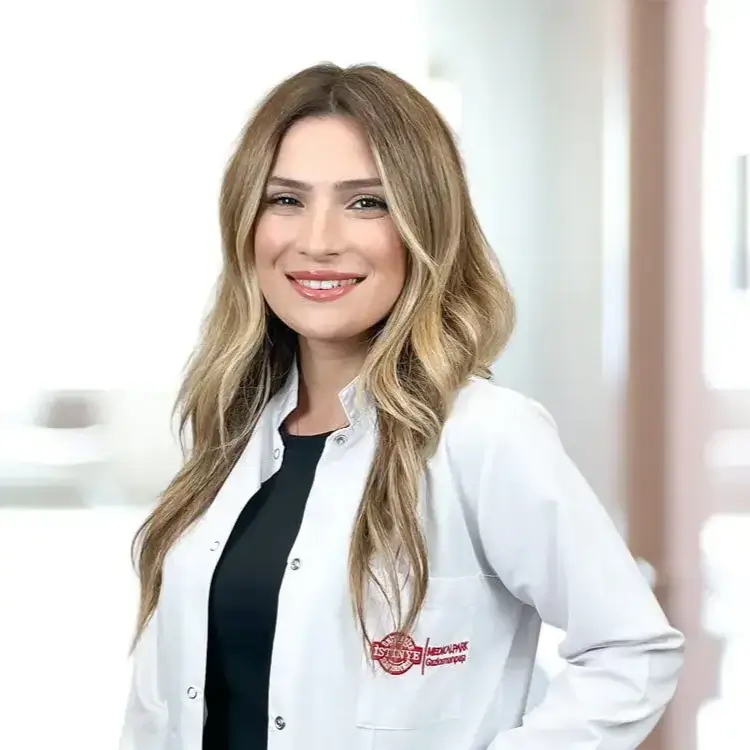 الدكتورة فيزا غولغل شن طبيبة نساء والتوليد في اسطنبول