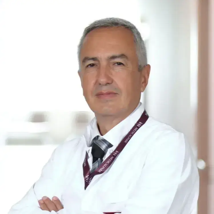 الدكتور أمين إنجين أوفالي أوغلو اخصائي الجراحة العامة_بورصة
