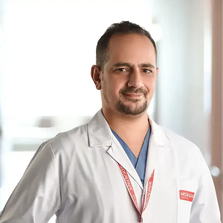 اخصائي طب النساء في جبزة الدكتور فارِس غوزجو