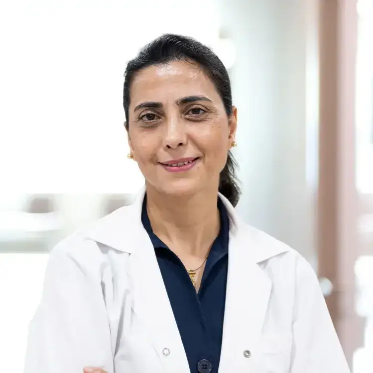 اخصائية نسائية في اسطنبول غوزتيبه الدكتورة فاطمة نور تيمل
