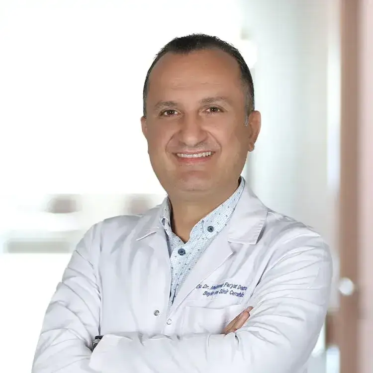 الدكتور محمد فريات دميرهان جراح الأعصاب في ميديكال بارك كارادينيز