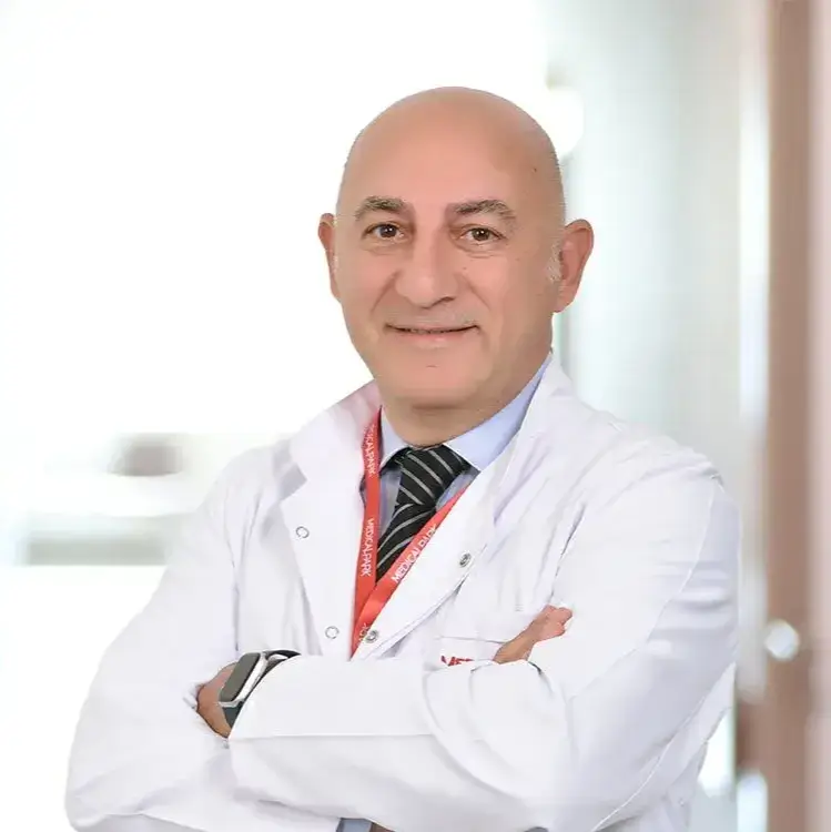 طبيب جراحة المسالك البولية في إزمير الدكتور مشتبى سفيل
