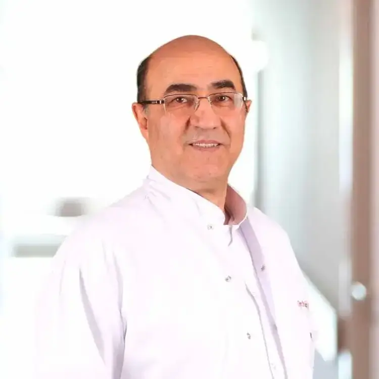 طبيب أنف اذن وحنجرة في أنقرة الدكتور الجراح سلجوق أوزكان