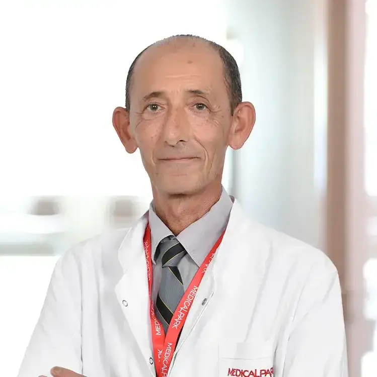 طبيب أنف أذن وحنجرة في إزمير الدكتور يالجين حمدي أوغلو