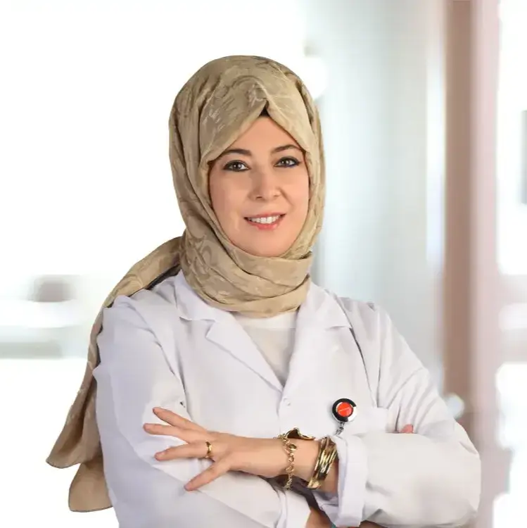 طبيبة انف واذن وحنجرة في جبزة الدكتورة زينب يشيل يورت