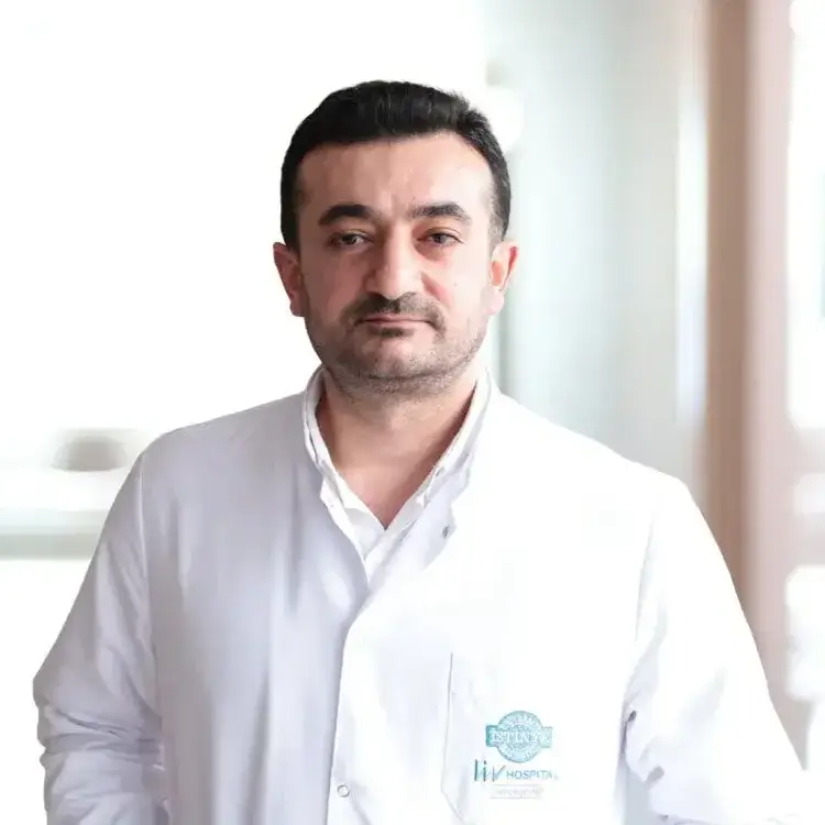 طبيب باطنية في اسطنبول الدكتور أبيش ميرت أتاباي