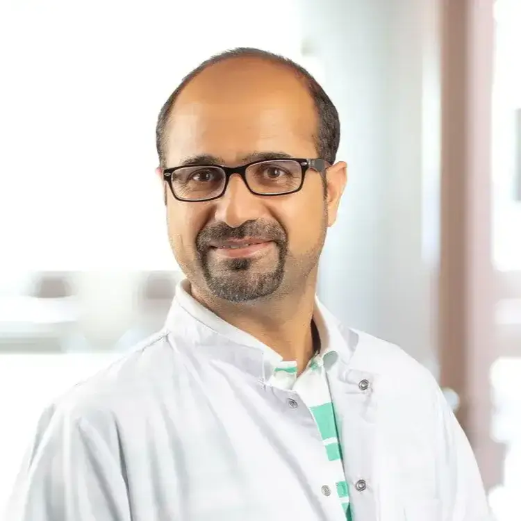 أخصائي طب القلب في اسطنبول الدكتور بايرام كور أوغلو