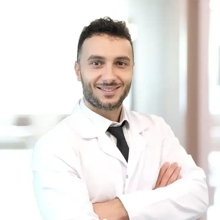 طبيب انف واذن وحنجرة في اسطنبول غوزتيبه الدكتور أوتكو يلماز