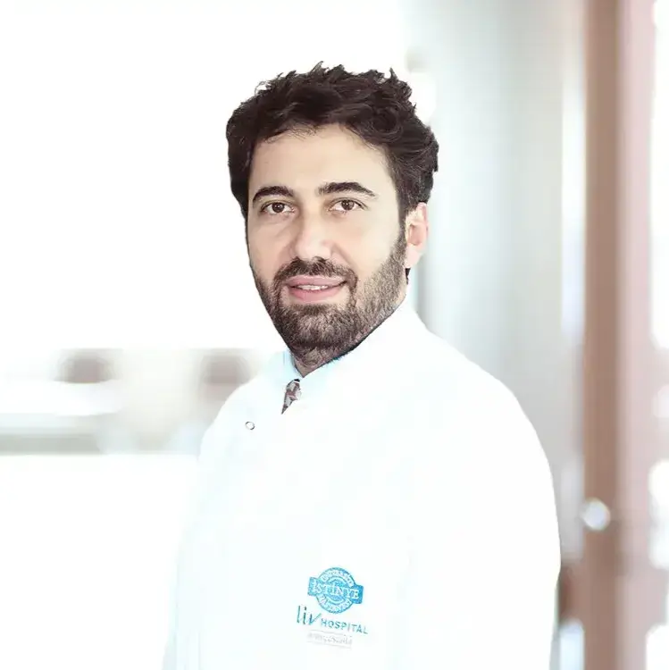 جراح قلب واوعية دموية في اسطنبول الدكتور يوجل بولات