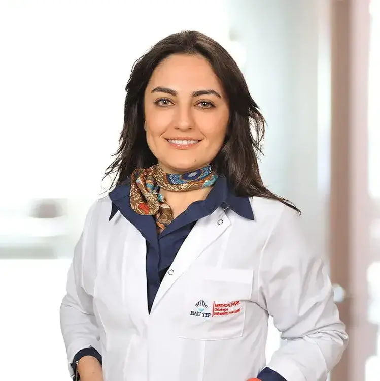 طبيبة نسائية في اسطنبول غوزتيبه الدكتورة زبيدة آيتوفان