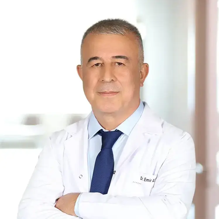 الدكتور أمير أسان أخصائي أمراض الصدر في طرابزون