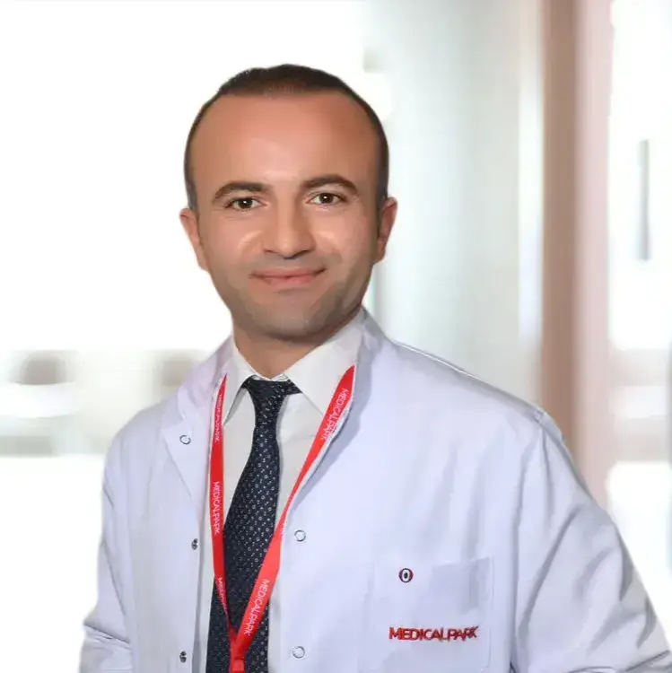 طبيب أعصاب في اوردو الدكتور إيمرة جيفيك