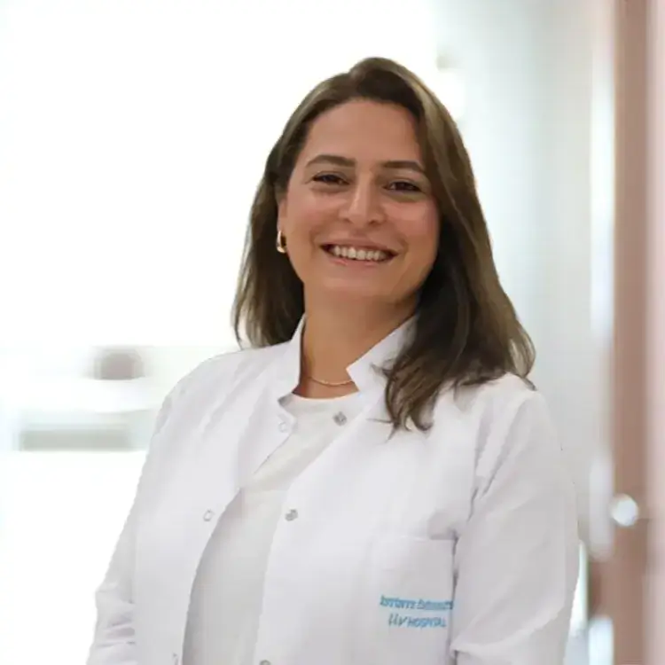 الدكتورة غونيش ألتيوكا أوزون أخصائية طب الأعصاب في اسطنبول توبكابي