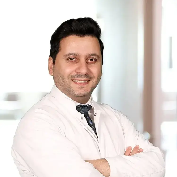 أخصائي التخدير والإنعاش في اسطنبول غازي عثمان باشا الدكتور فريد حاجيلي