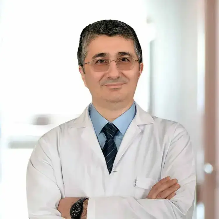 البروفيسور الدكتور خليل كافغاجي استشاري الاورام الطبية في اسطنبول