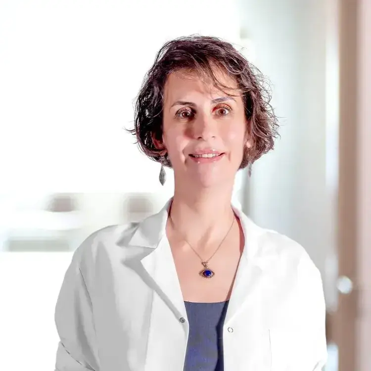 أخصائية الطب النووي في اسطنبول مستشفى جامعة استينيا الدكتورة مريم أوزلم أوزكان